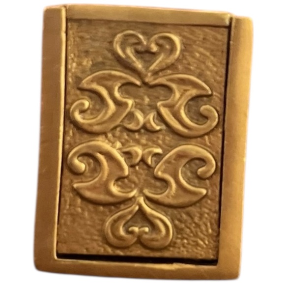 18k Gold Plated Brass Poison Hidden Compartment Ring - Picture 7 of 10